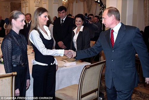 Tổng thống Putin tiết lộ 'đang yêu' ảnh 1